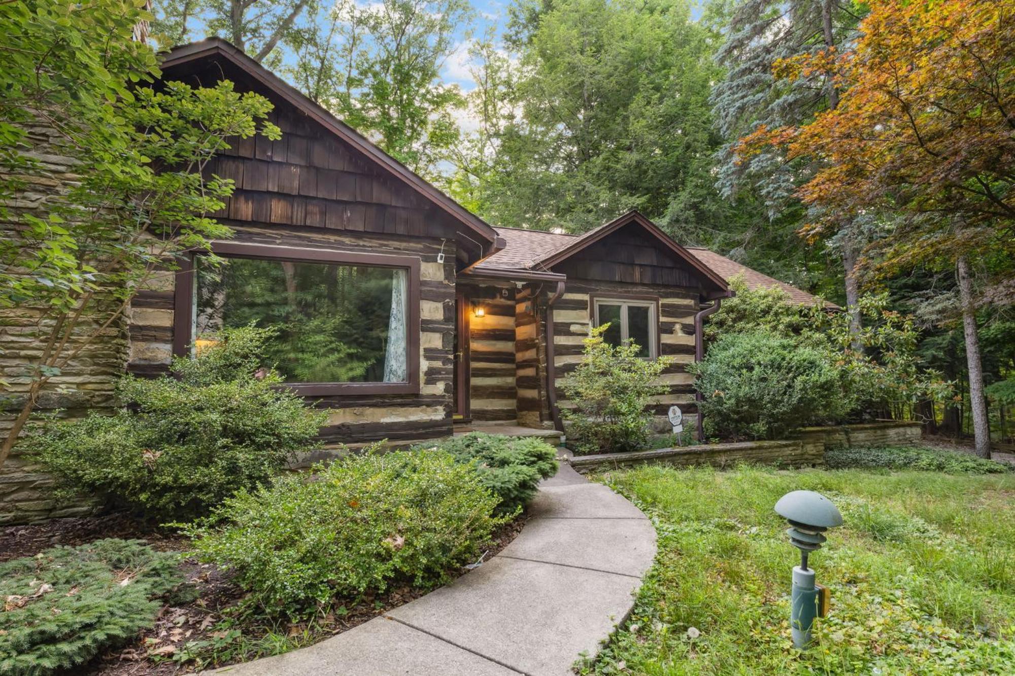 Log Cabin - Natures Oasis - Fire Pit & Gazebo Cleveland Extérieur photo