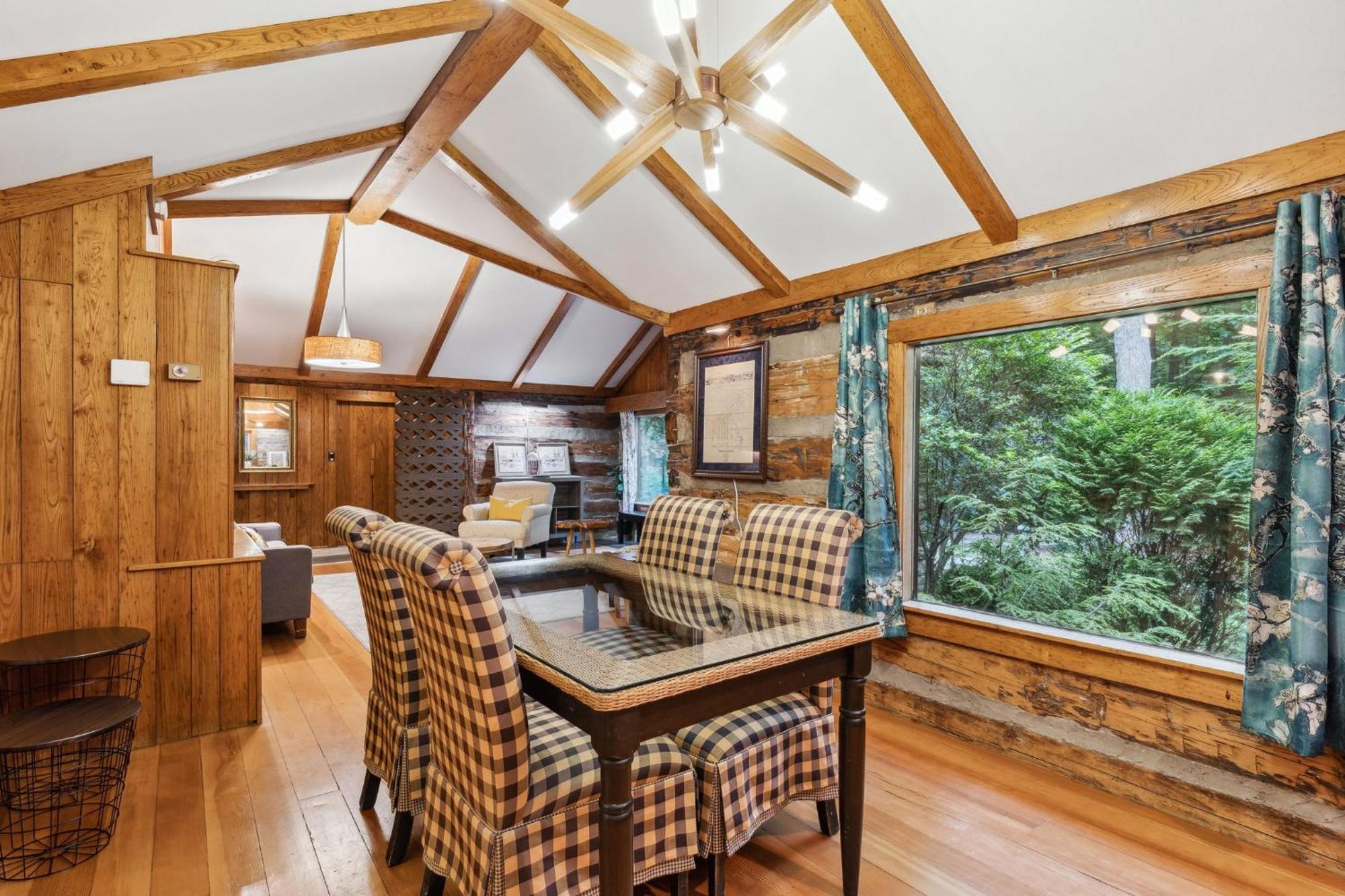 Log Cabin - Natures Oasis - Fire Pit & Gazebo Cleveland Extérieur photo