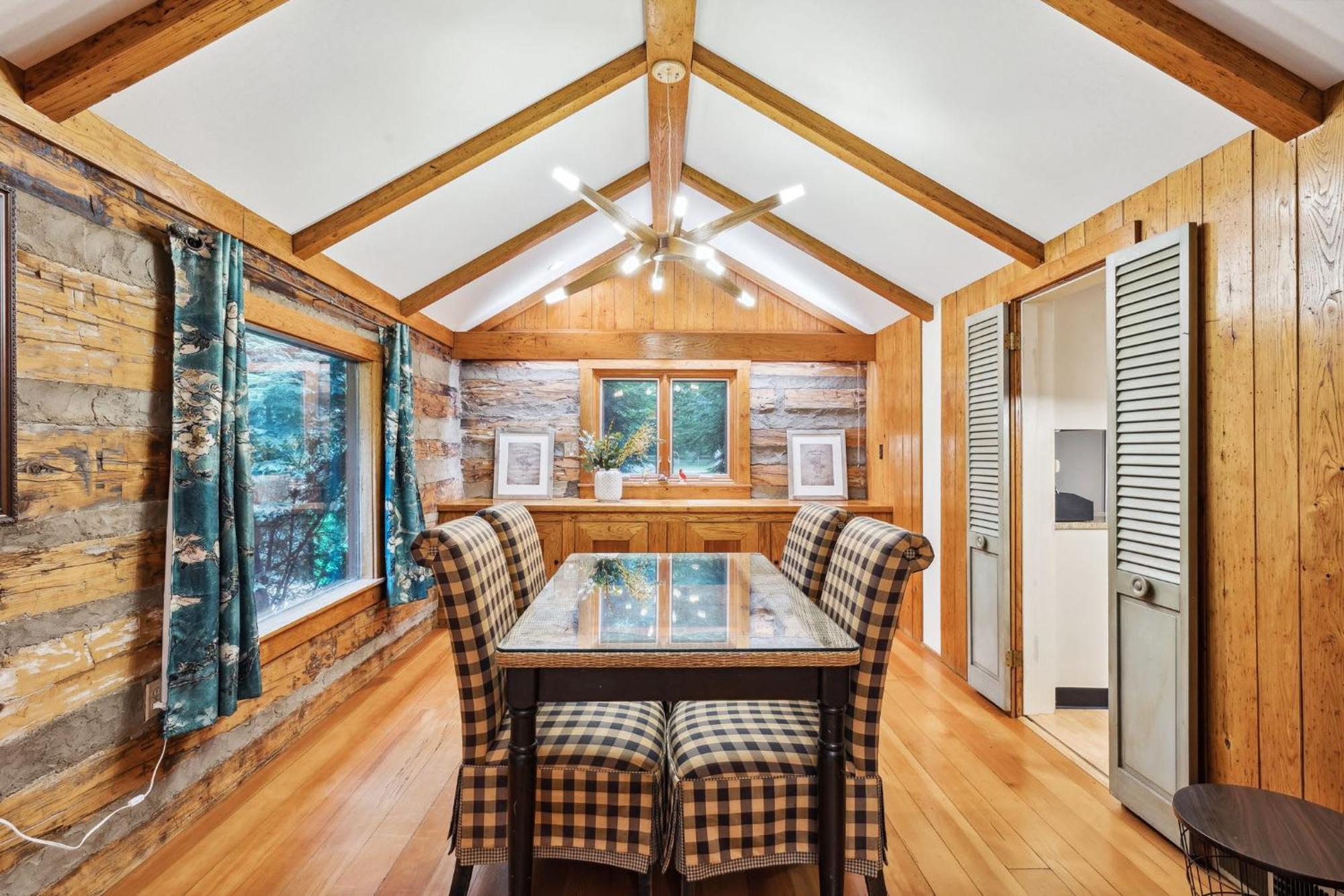 Log Cabin - Natures Oasis - Fire Pit & Gazebo Cleveland Extérieur photo